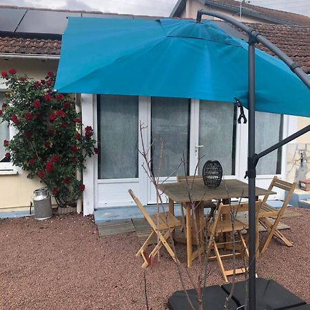 Charmante Maisonnette 2 Personnes Avec Wifi Surgères Eksteriør billede