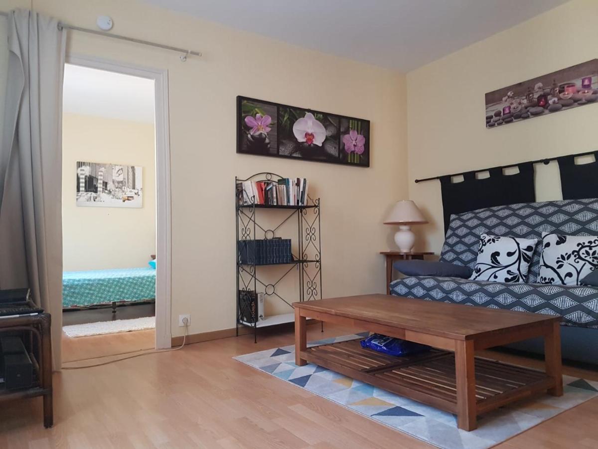 Charmante Maisonnette 2 Personnes Avec Wifi Surgères Eksteriør billede